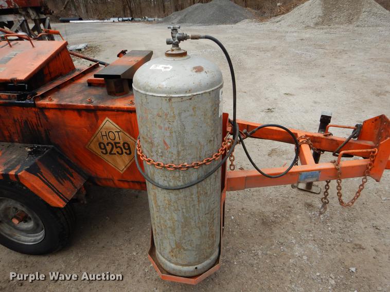 image for item DE6047 Stepp Manufacturing crack sealer