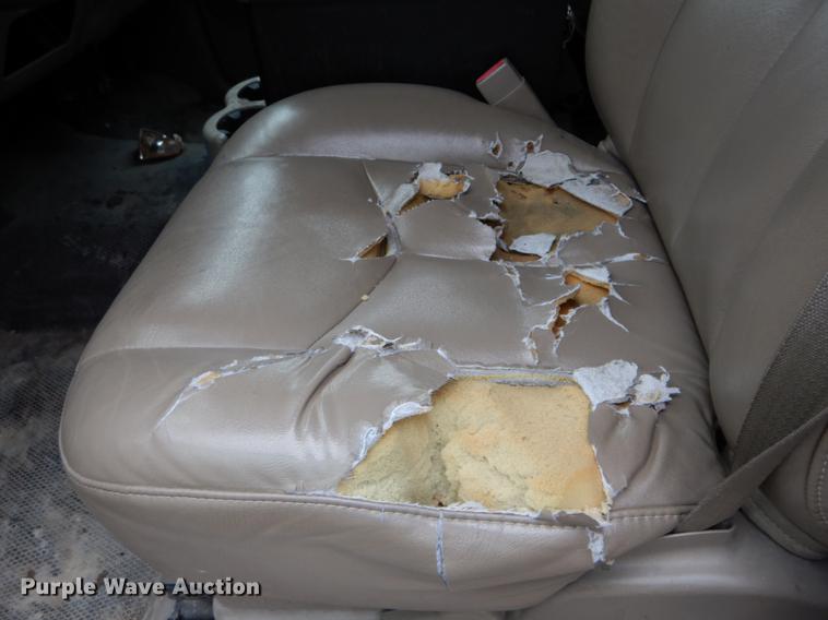 image for item DE6049 2007 Chevrolet Silverado 1500 pickup truck