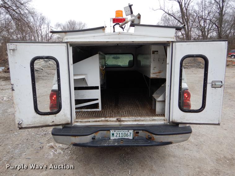 image for item DE6049 2007 Chevrolet Silverado 1500 pickup truck