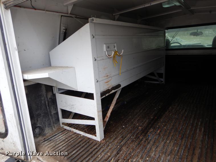 image for item DE6049 2007 Chevrolet Silverado 1500 pickup truck