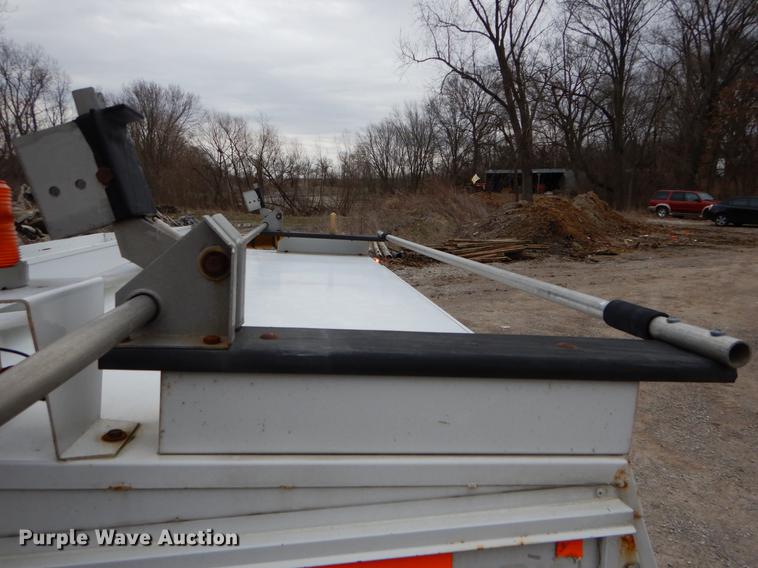 image for item DE6049 2007 Chevrolet Silverado 1500 pickup truck