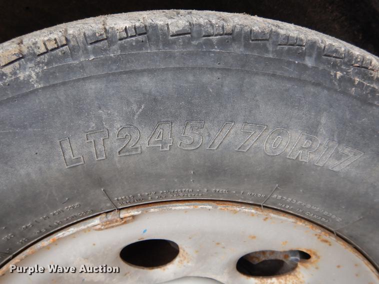 image for item DE6049 2007 Chevrolet Silverado 1500 pickup truck