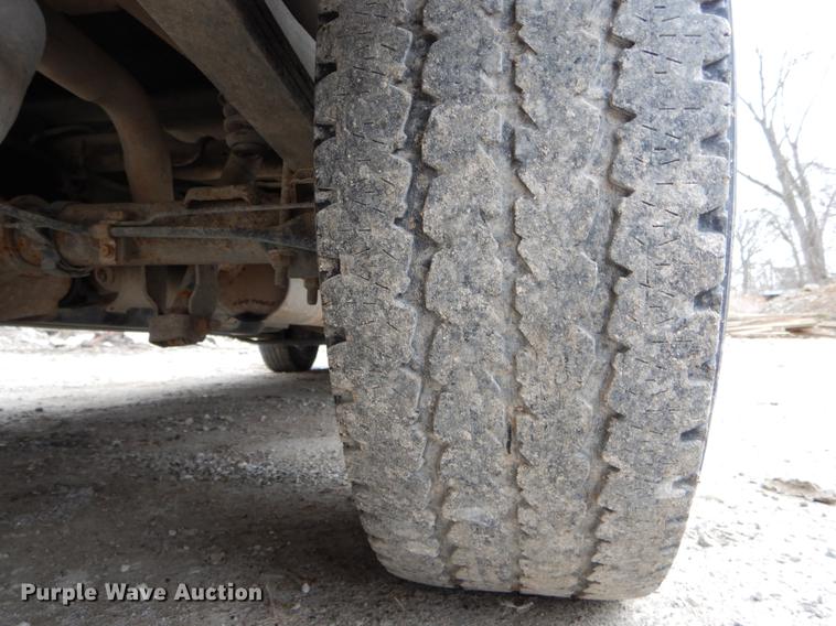 image for item DE6049 2007 Chevrolet Silverado 1500 pickup truck