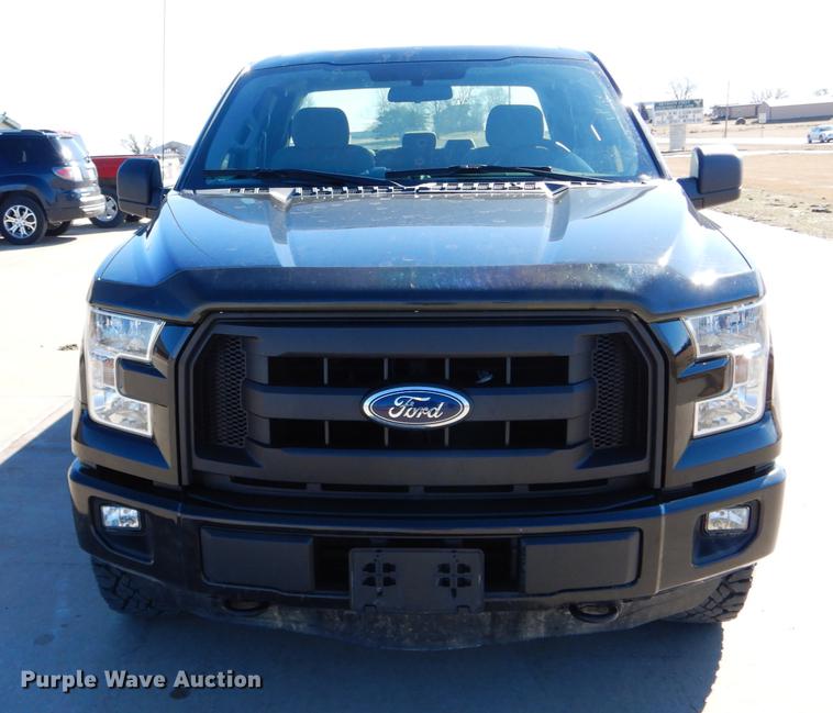 image for item DE6059 2015 Ford F150 XL SuperCab pickup truck