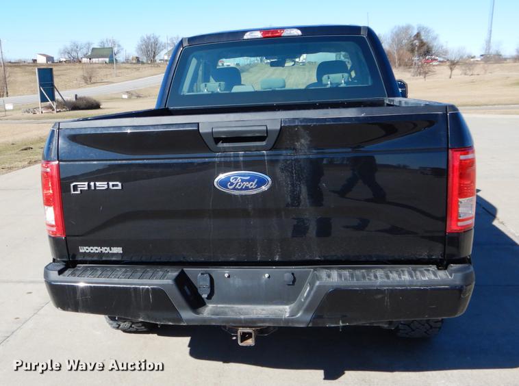image for item DE6059 2015 Ford F150 XL SuperCab pickup truck