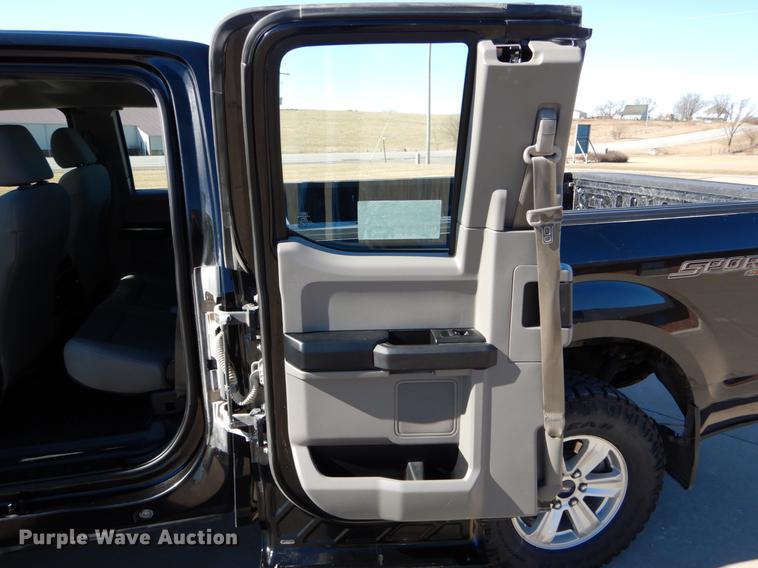 image for item DE6059 2015 Ford F150 XL SuperCab pickup truck