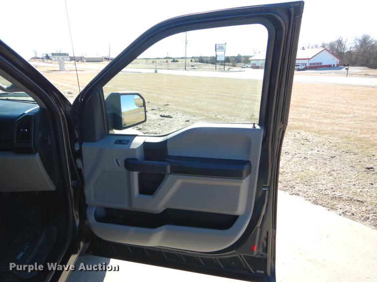 image for item DE6059 2015 Ford F150 XL SuperCab pickup truck