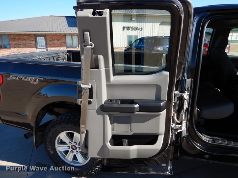 image for item DE6059 2015 Ford F150 XL SuperCab pickup truck