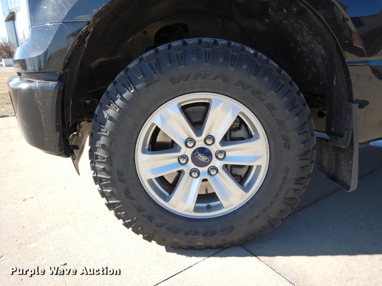 image for item DE6059 2015 Ford F150 XL SuperCab pickup truck