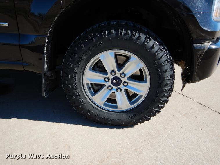 image for item DE6059 2015 Ford F150 XL SuperCab pickup truck