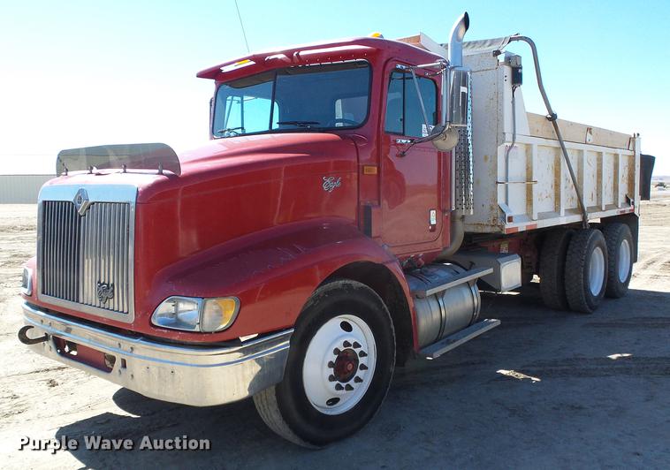 image for item DF2974 1998 International 9200 Eagle dump truck