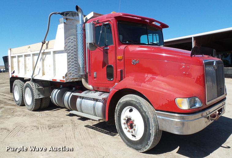image for item DF2974 1998 International 9200 Eagle dump truck