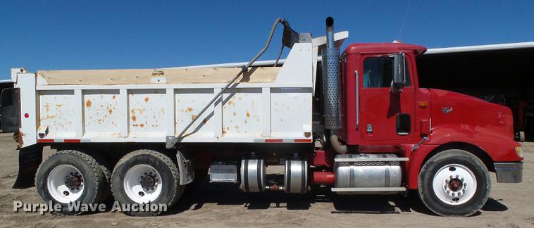 image for item DF2974 1998 International 9200 Eagle dump truck