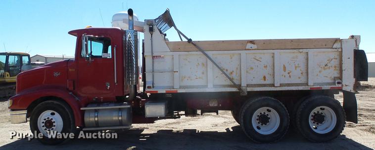 image for item DF2974 1998 International 9200 Eagle dump truck