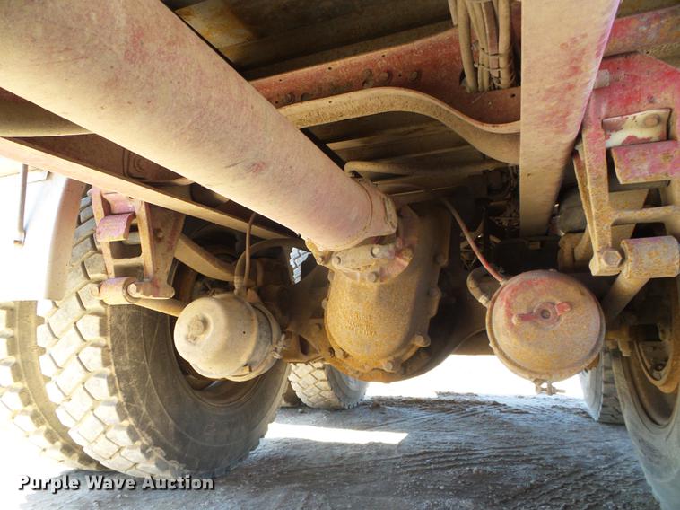 image for item DF2974 1998 International 9200 Eagle dump truck