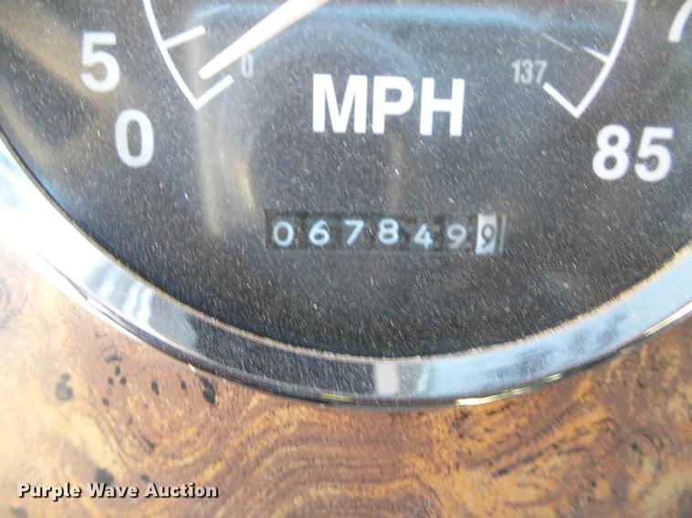 image for item DF2974 1998 International 9200 Eagle dump truck