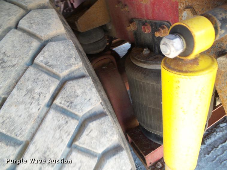 image for item DF2974 1998 International 9200 Eagle dump truck