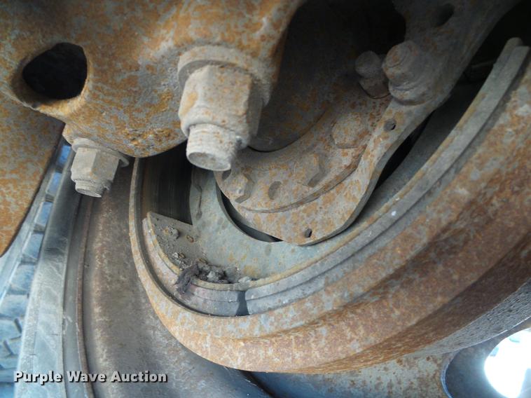 image for item DF2974 1998 International 9200 Eagle dump truck