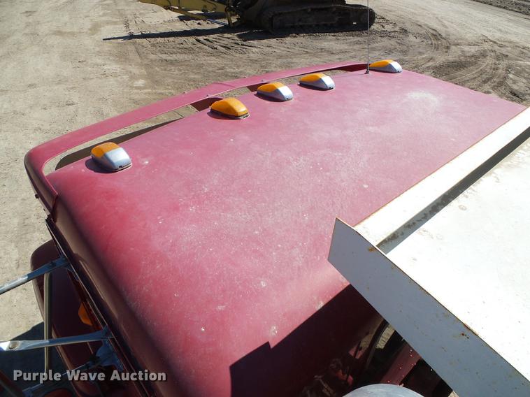 image for item DF2974 1998 International 9200 Eagle dump truck