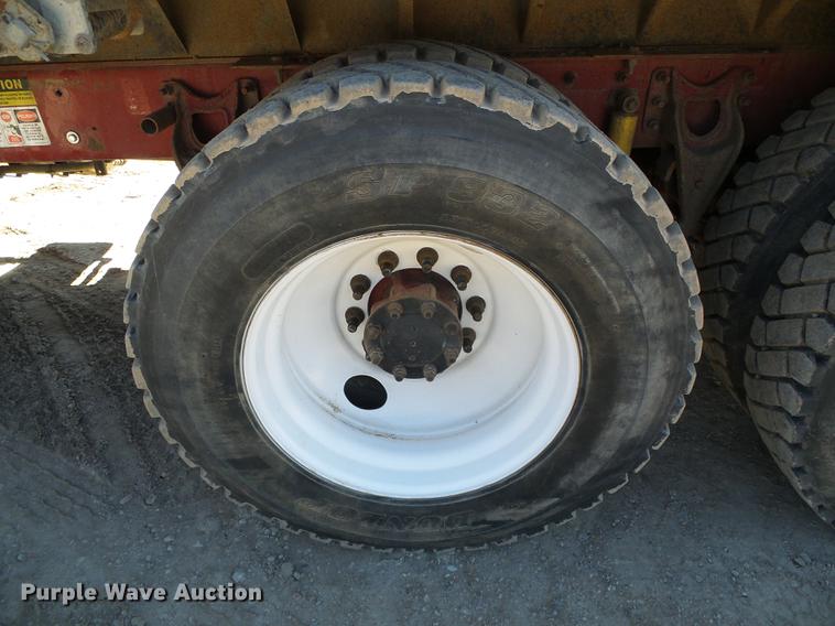 image for item DF2974 1998 International 9200 Eagle dump truck