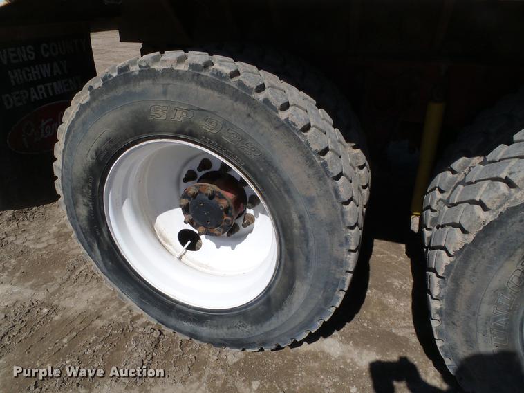 image for item DF2974 1998 International 9200 Eagle dump truck