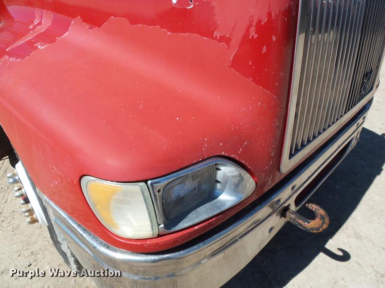 image for item DF2974 1998 International 9200 Eagle dump truck