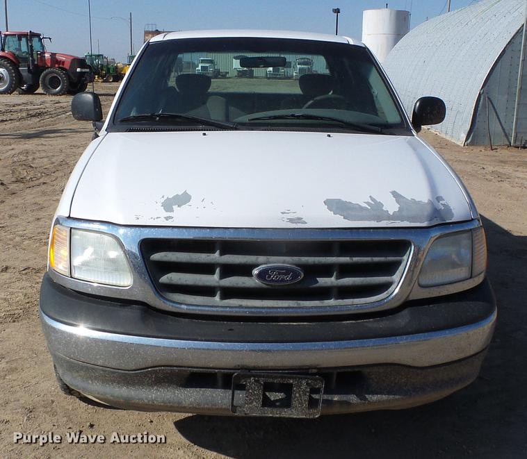 image for item DF2975 2002 Ford F150 XL SuperCab pickup truck
