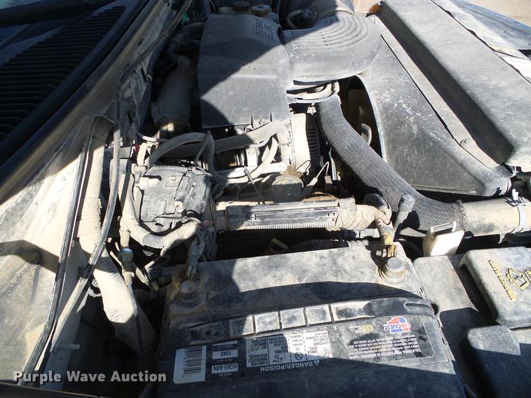 image for item DF2975 2002 Ford F150 XL SuperCab pickup truck