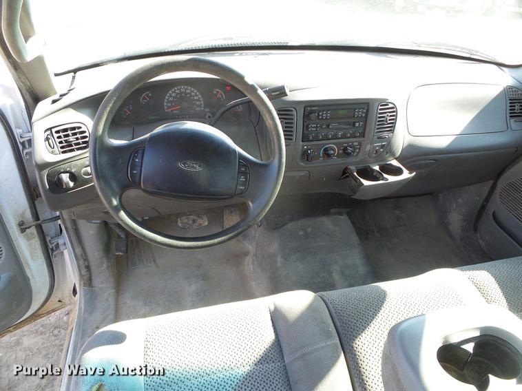 image for item DF2975 2002 Ford F150 XL SuperCab pickup truck