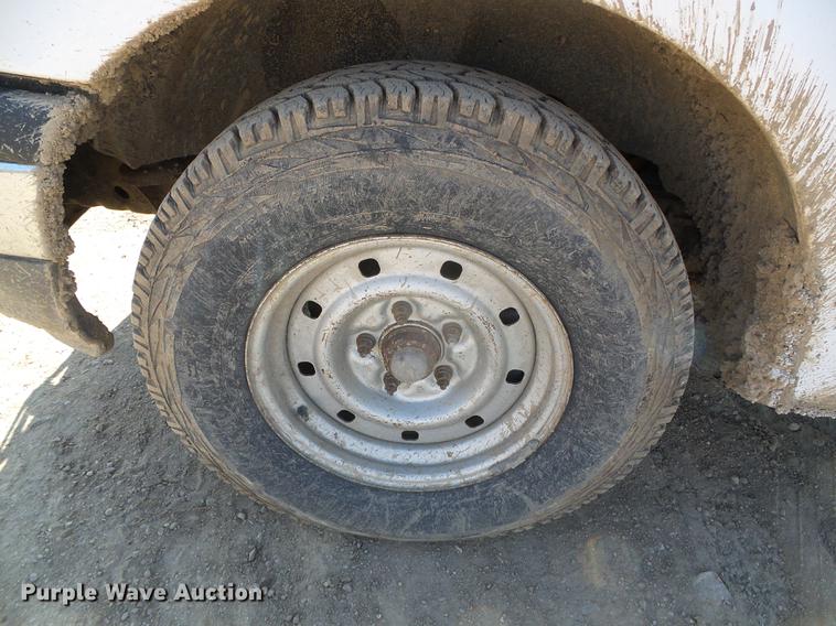 image for item DF2975 2002 Ford F150 XL SuperCab pickup truck