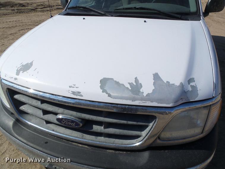 image for item DF2975 2002 Ford F150 XL SuperCab pickup truck