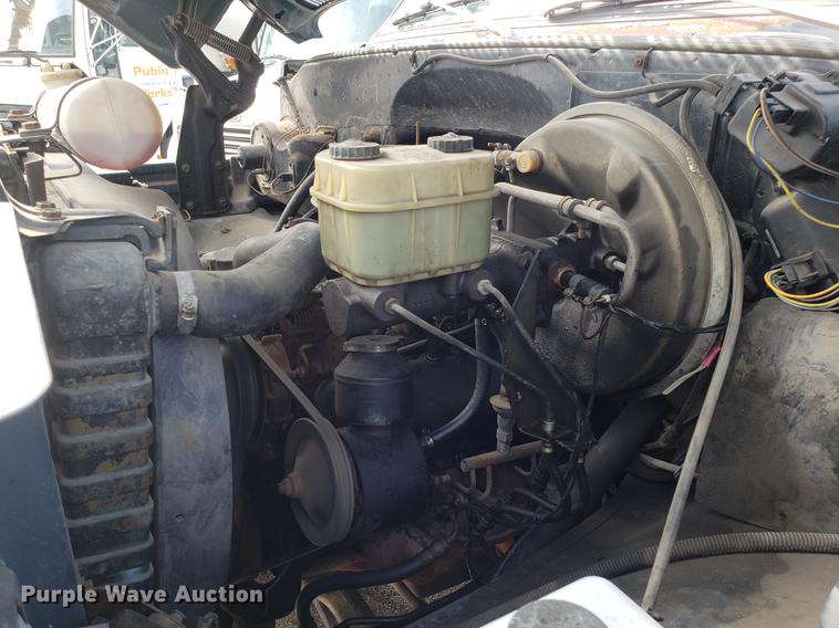 image for item DF3285 1983 GMC C70 flatbed truck