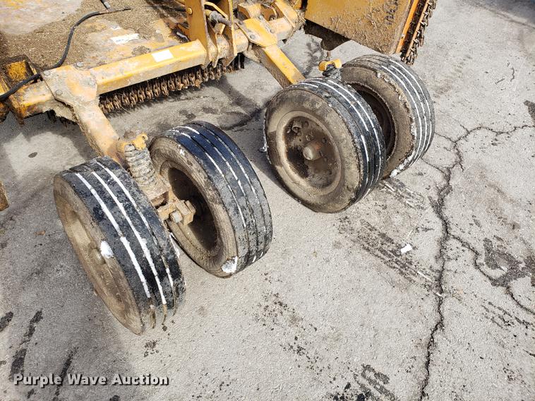 image for item DF3288 Woods 9318 batwing mower