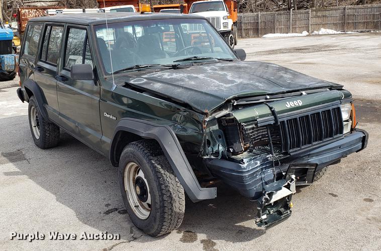 image for item DF3291 1996 Jeep Cherokee SUV