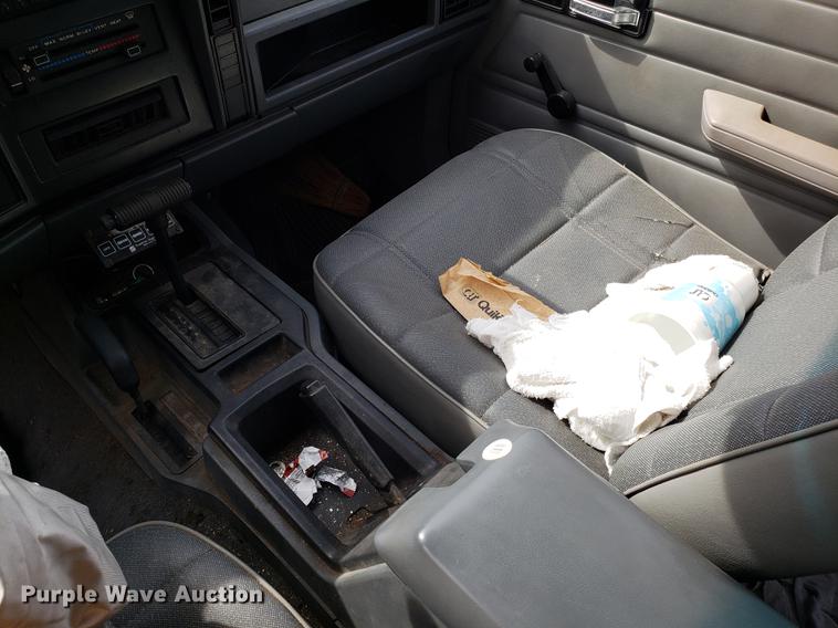 image for item DF3291 1996 Jeep Cherokee SUV