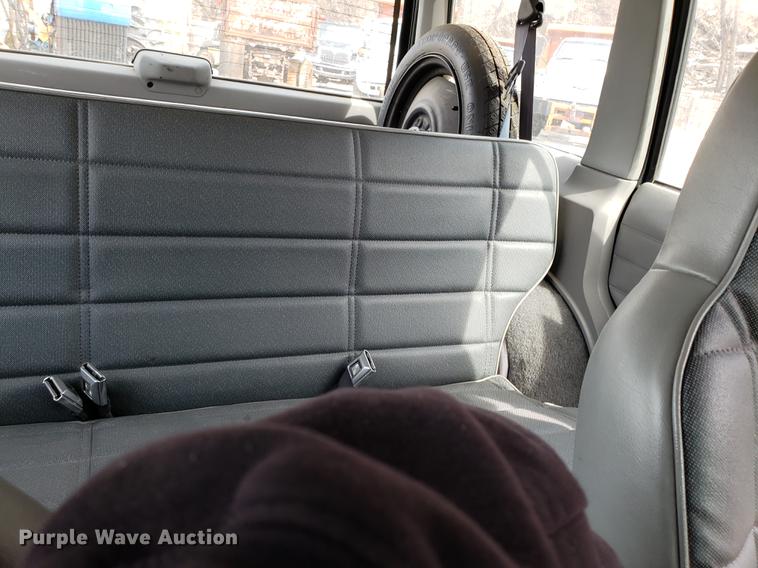 image for item DF3291 1996 Jeep Cherokee SUV