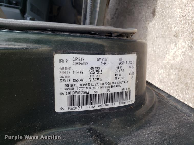 image for item DF3291 1996 Jeep Cherokee SUV