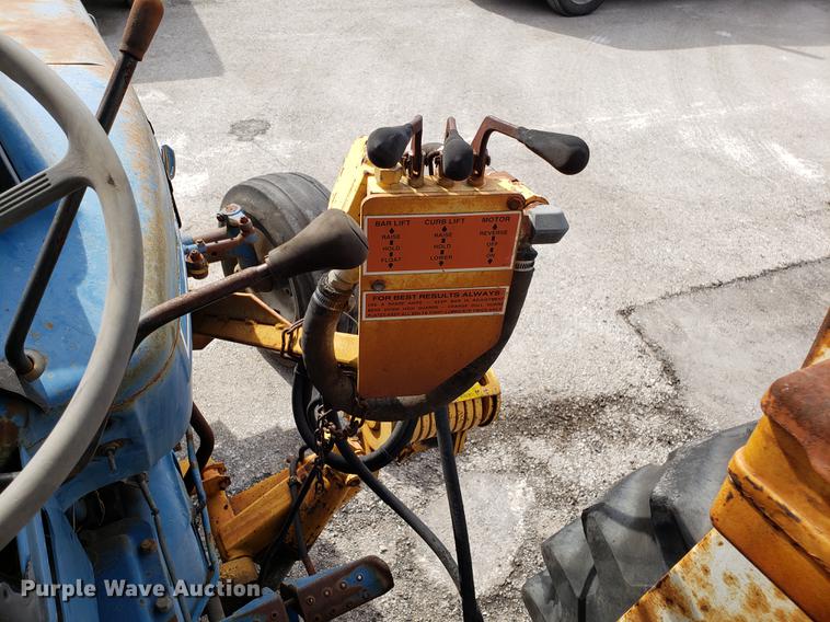image for item DF3293 Ford 5610 tractor