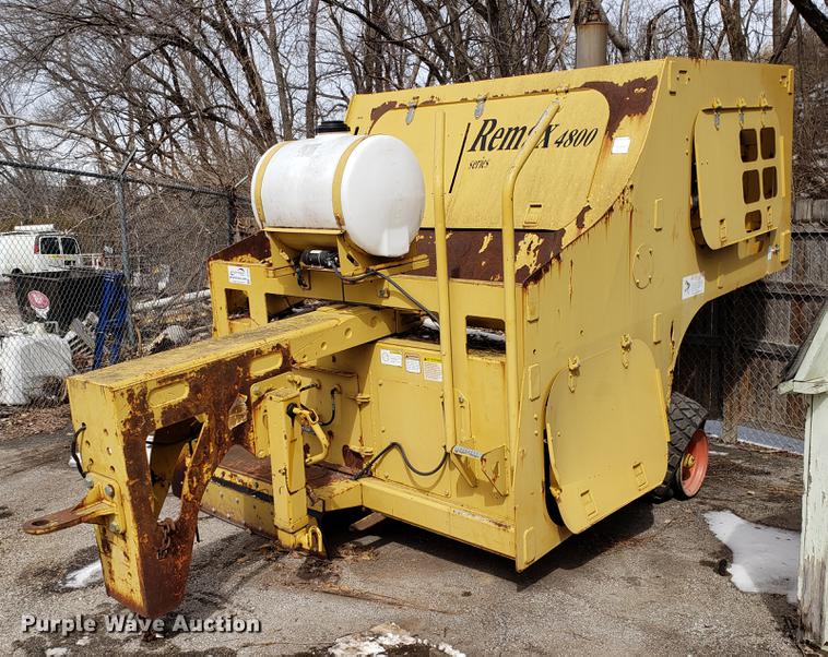 image for item DF3295 Remax 4800 ashpalt grinder