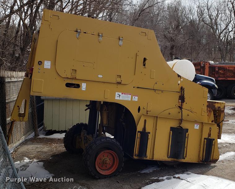 image for item DF3295 Remax 4800 ashpalt grinder