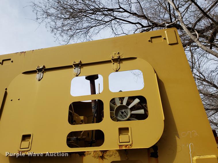 image for item DF3295 Remax 4800 ashpalt grinder