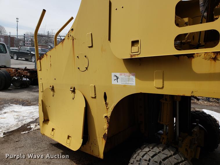 image for item DF3295 Remax 4800 ashpalt grinder