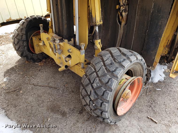 image for item DF3295 Remax 4800 ashpalt grinder