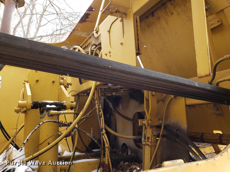 image for item DF3295 Remax 4800 ashpalt grinder