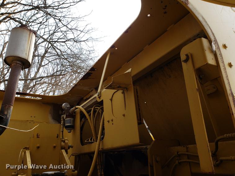 image for item DF3295 Remax 4800 ashpalt grinder