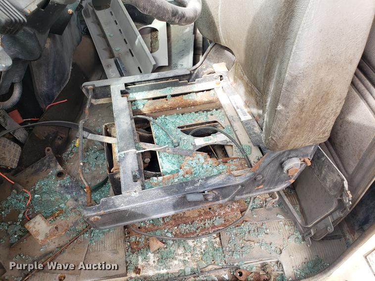 image for item DF3297 1999 International 4900 dump truck