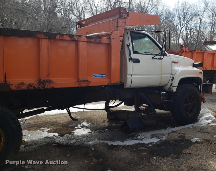 image for item DF3298 1991 Chevrolet Kodiak C6500 dump truck
