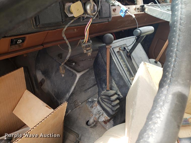 image for item DF3298 1991 Chevrolet Kodiak C6500 dump truck