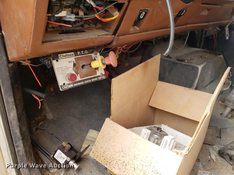 image for item DF3298 1991 Chevrolet Kodiak C6500 dump truck