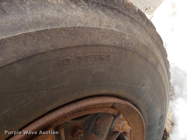 image for item DF3298 1991 Chevrolet Kodiak C6500 dump truck